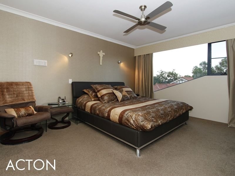 20 Crest Avenue, Mount Pleasant WA 6153