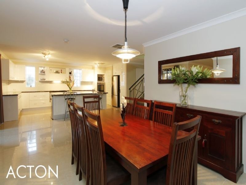 20 Crest Avenue, Mount Pleasant WA 6153