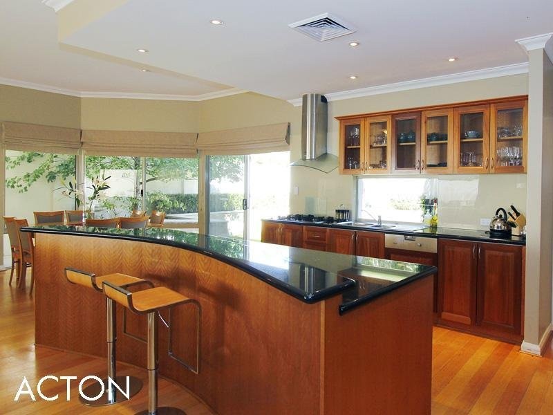 3A Dunvegan Road, Applecross WA 6153