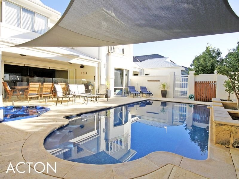 3A Dunvegan Road, Applecross WA 6153