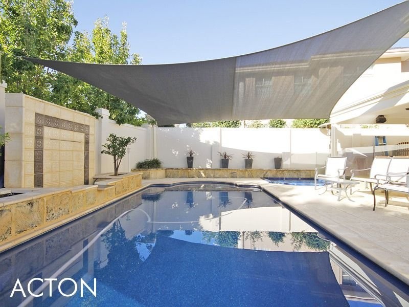 3A Dunvegan Road, Applecross WA 6153