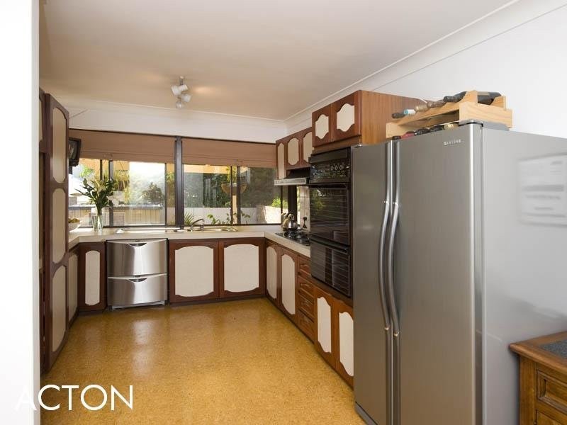 6A Strome Road, Applecross WA 6153