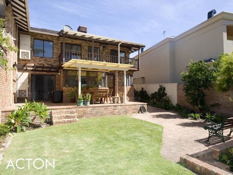 6A Strome Road, Applecross WA 6153