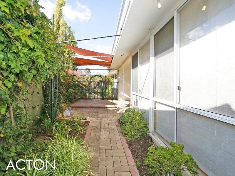 38B Glencoe Road, Ardross WA 6153