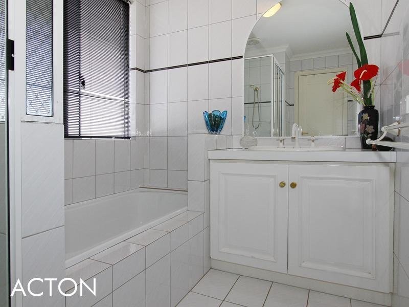 22 Bunning Street, Bentley WA 6102