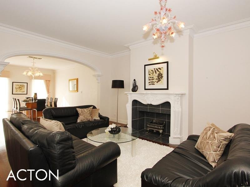 76 Ullapool Road, Mount Pleasant WA 6153