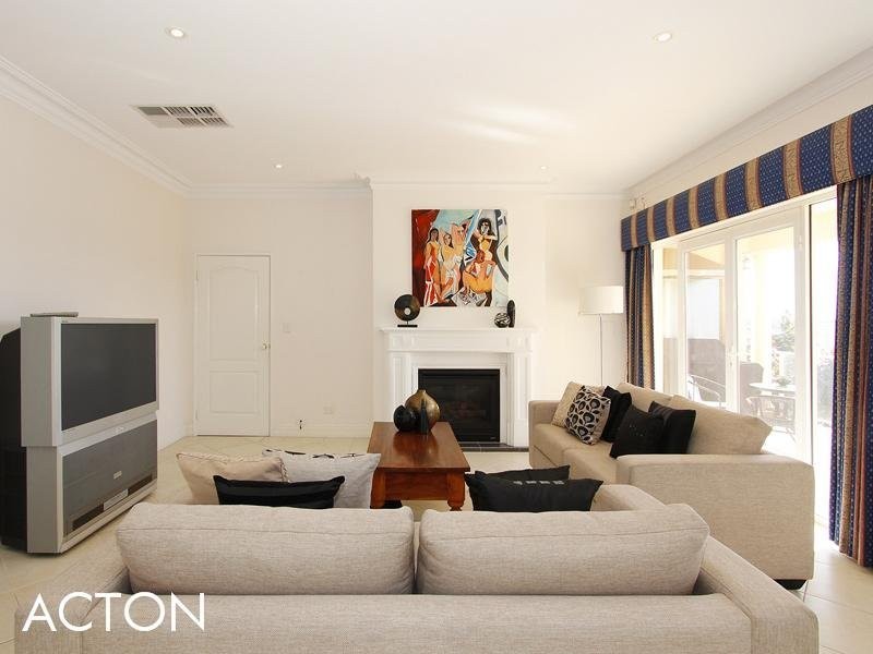 76 Ullapool Road, Mount Pleasant WA 6153