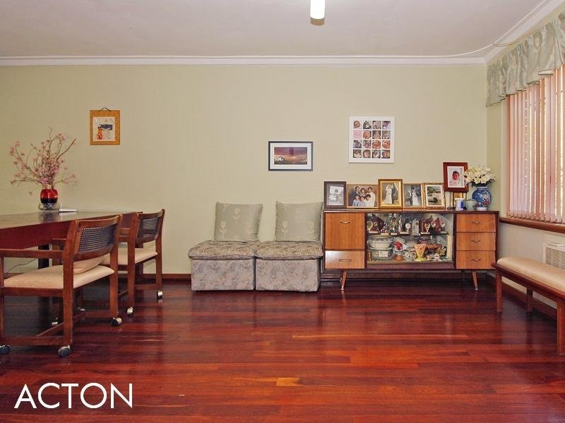 190 Riseley Street, Booragoon WA 6154