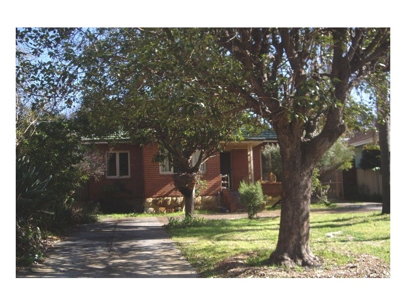 20 Abbott Way, Wilson WA 6107