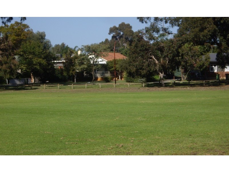 20 Abbott Way, Wilson WA 6107