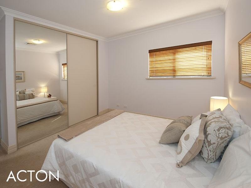 3/9 Tweeddale Road, Applecross WA 6153