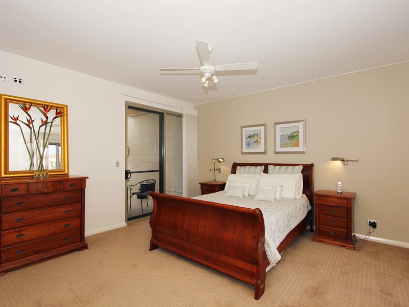 1/13 Tweeddale Road, Applecross WA 6153