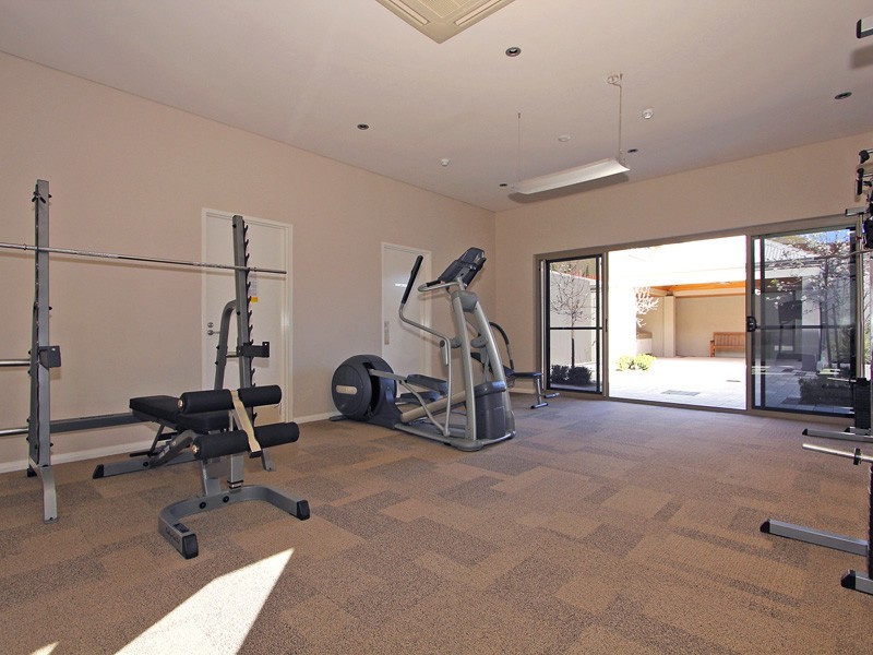1/13 Tweeddale Road, Applecross WA 6153