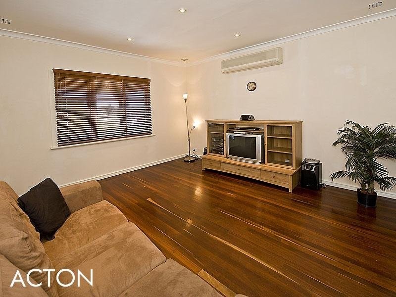 40 Garling Street, Willagee WA 6156