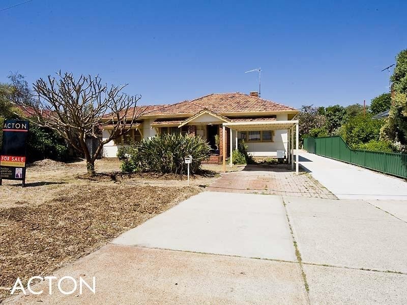 28 Latham Street, Alfred Cove WA 6154