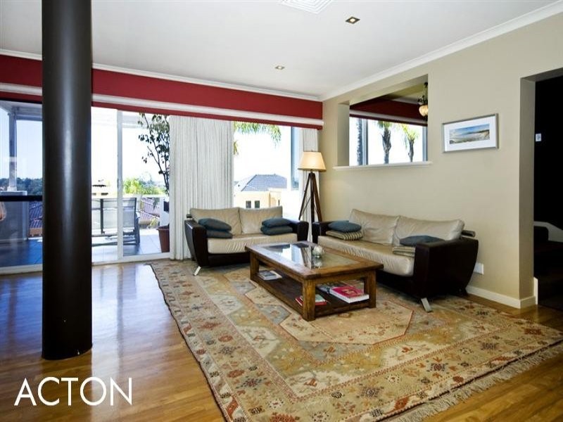 36 Whitfeld Terrace, Winthrop WA 6150