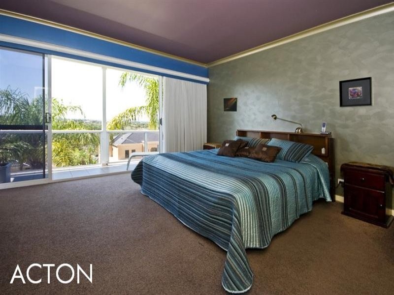36 Whitfeld Terrace, Winthrop WA 6150