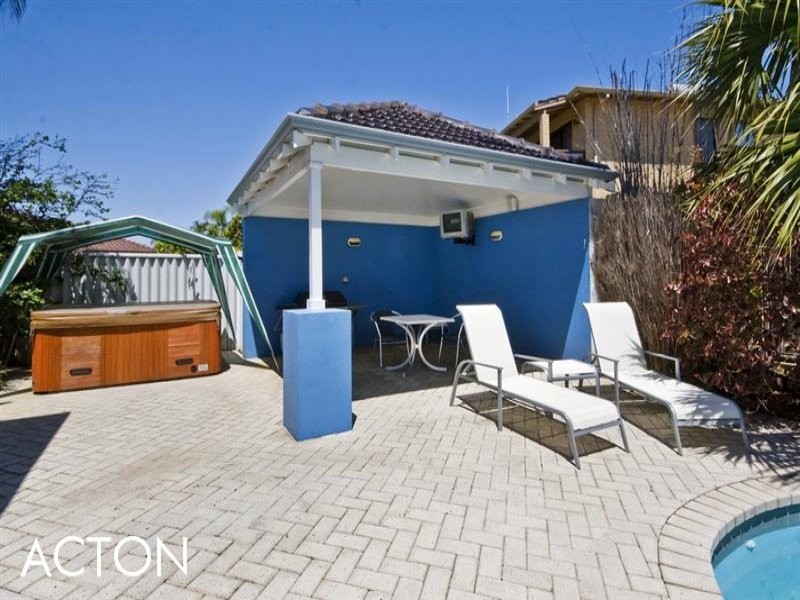 36 Whitfeld Terrace, Winthrop WA 6150