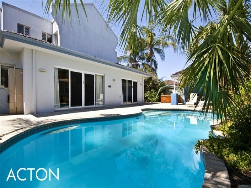 36 Whitfeld Terrace, Winthrop WA 6150