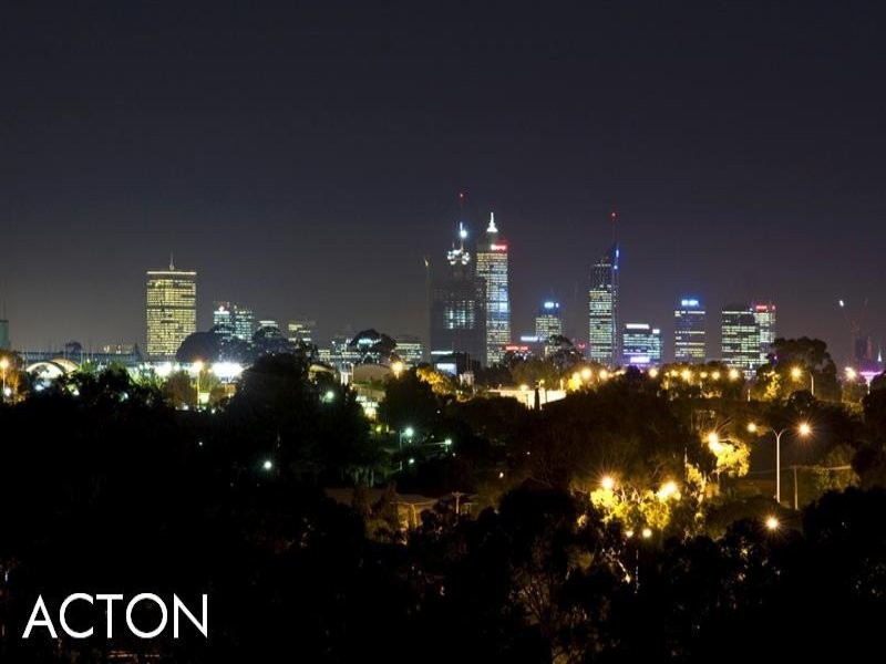 36 Whitfeld Terrace, Winthrop WA 6150