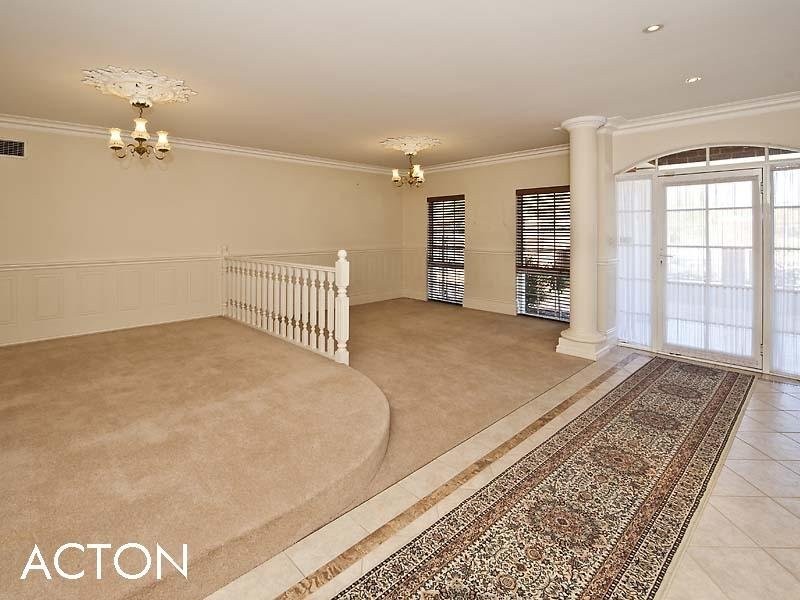 9 Forbes Road, Applecross WA 6153