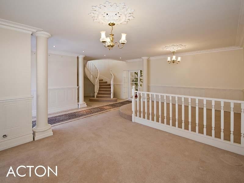 9 Forbes Road, Applecross WA 6153