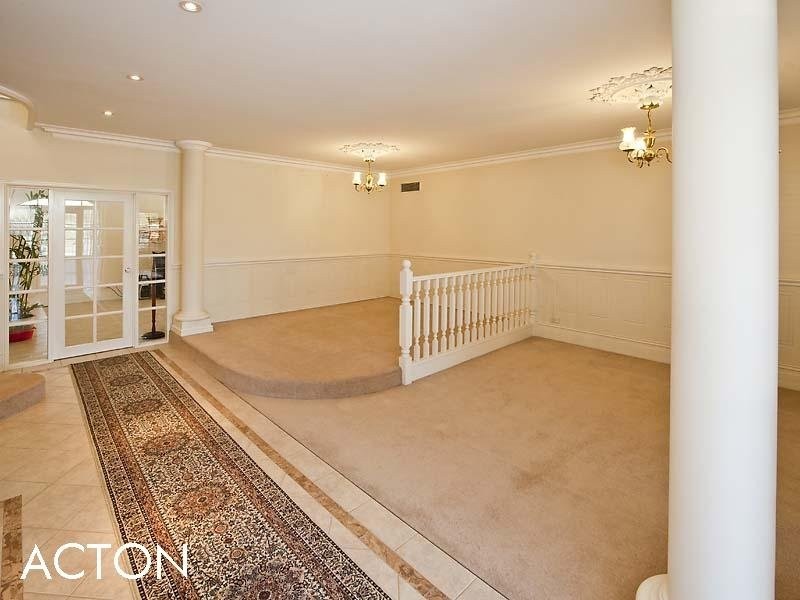 9 Forbes Road, Applecross WA 6153