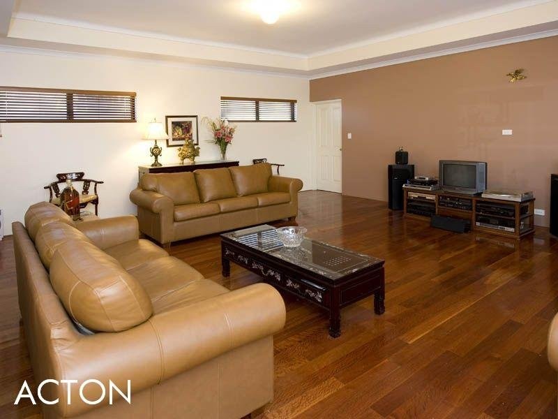 11 Jane Road, Applecross WA 6153