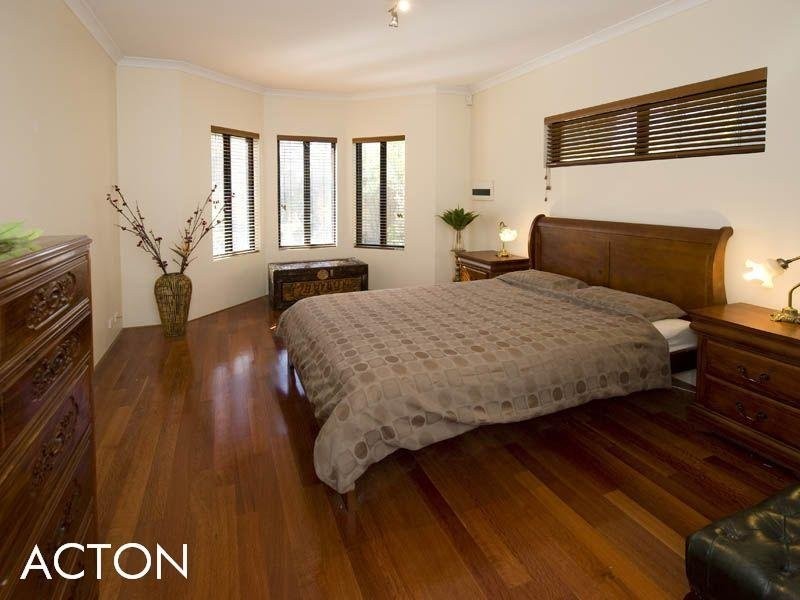 11 Jane Road, Applecross WA 6153