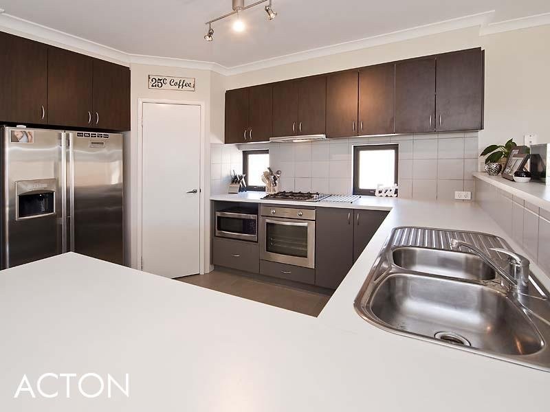 15 Catspaw Avenue, Beeliar WA 6164