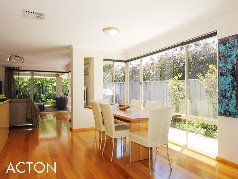 46 Dunvegan Road, Applecross WA 6153