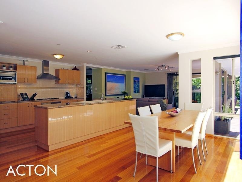 46 Dunvegan Road, Applecross WA 6153