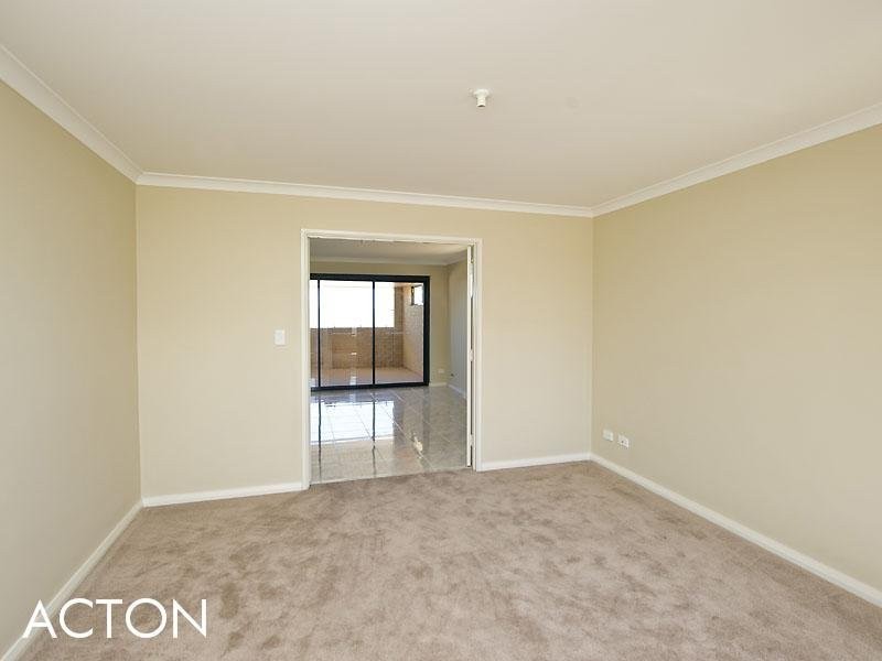 32 Bayview Terrace, Yangebup WA 6164