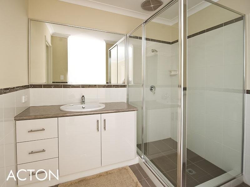 32 Bayview Terrace, Yangebup WA 6164