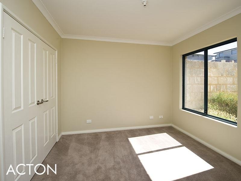 32 Bayview Terrace, Yangebup WA 6164