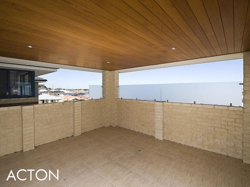 32 Bayview Terrace, Yangebup WA 6164