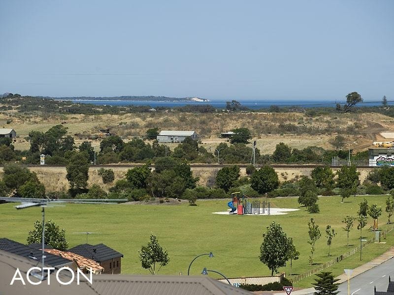 32 Bayview Terrace, Yangebup WA 6164