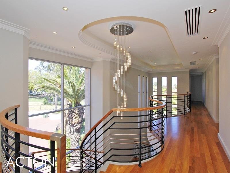 52 Duncraig Road, Applecross WA 6153