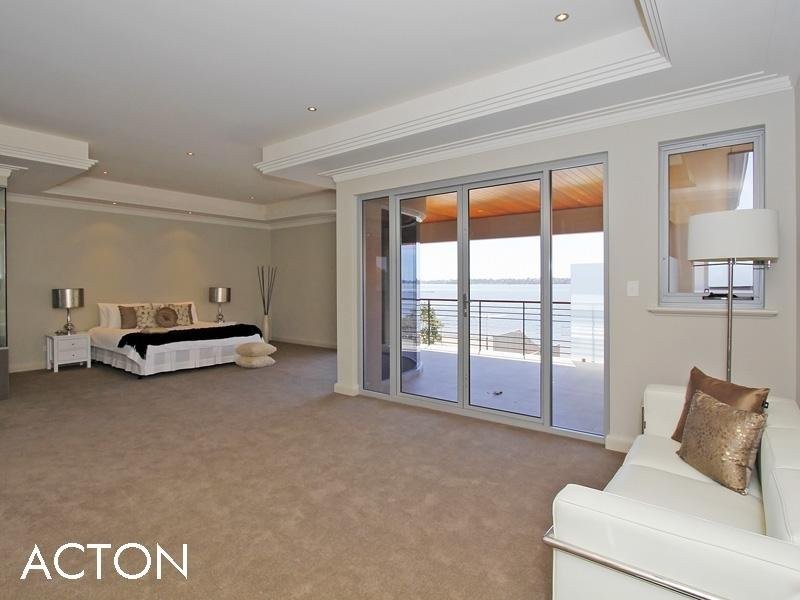 52 Duncraig Road, Applecross WA 6153