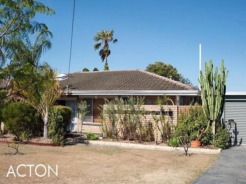 10 Chilton Street, Willagee WA 6156