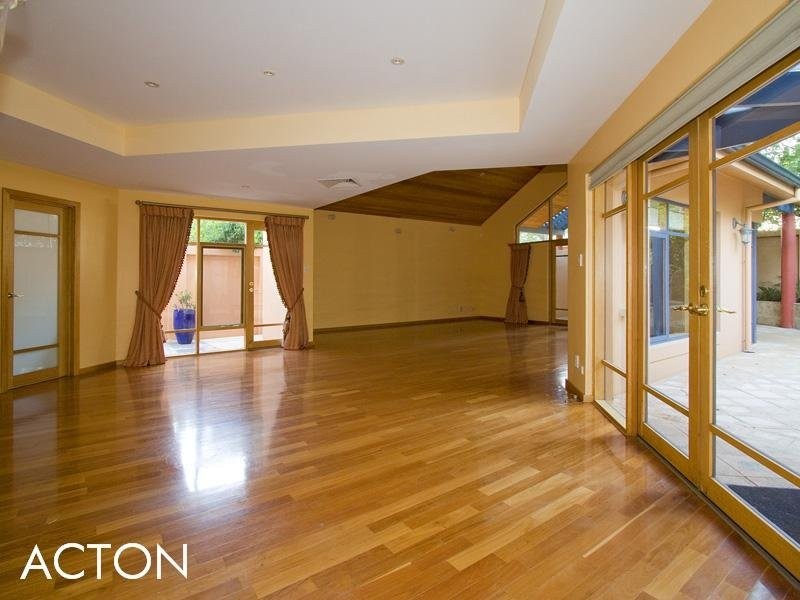 19A Troy Street, Applecross WA 6153