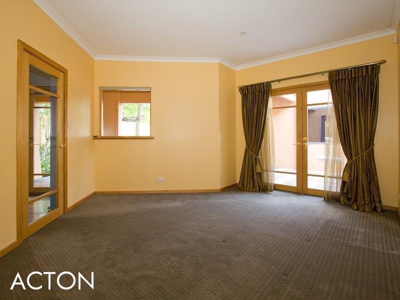 19A Troy Street, Applecross WA 6153