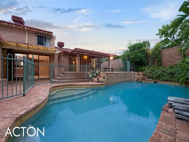 18 Maquire Way, Bull Creek WA 6149