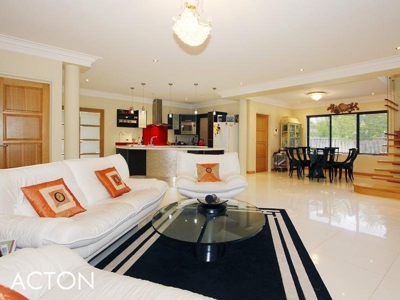 22 Tain Street, Applecross WA 6153