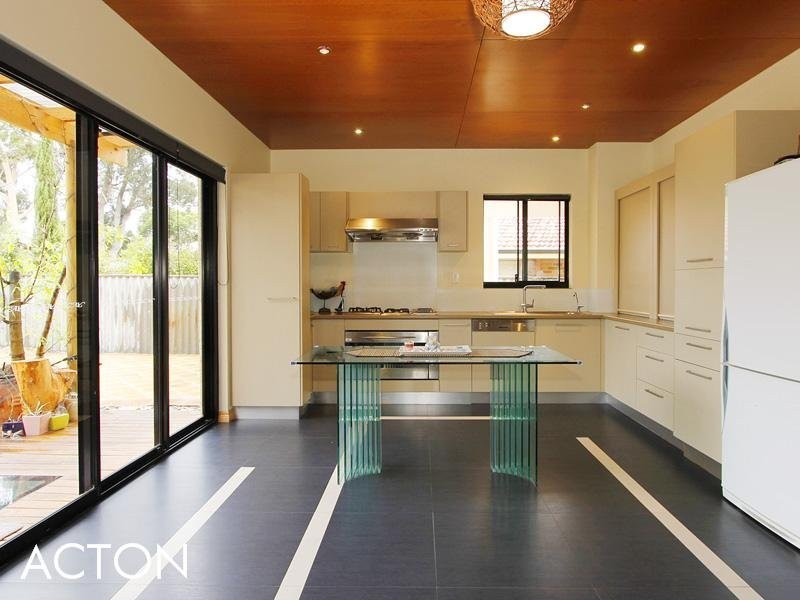 22 Tain Street, Applecross WA 6153