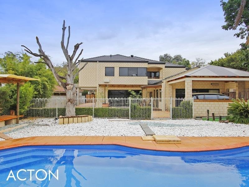 22 Tain Street, Applecross WA 6153