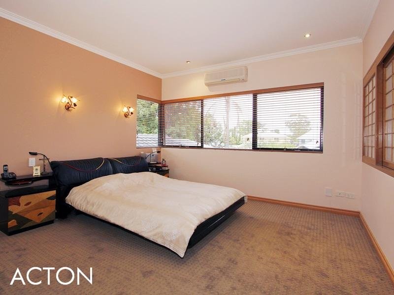 22 Tain Street, Applecross WA 6153
