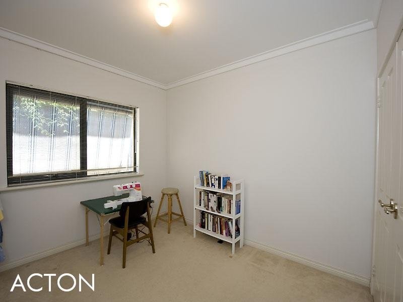 6A Third Avenue, Applecross WA 6153