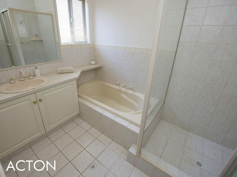 6A Third Avenue, Applecross WA 6153