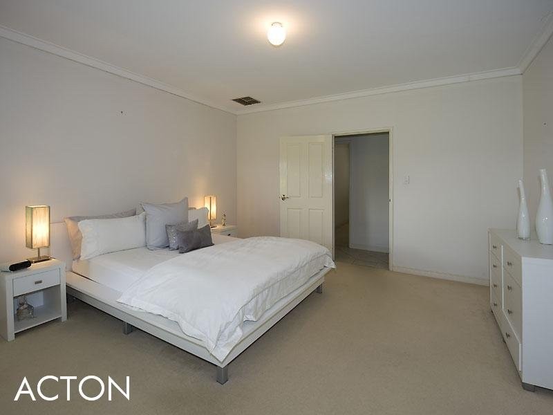 6A Third Avenue, Applecross WA 6153